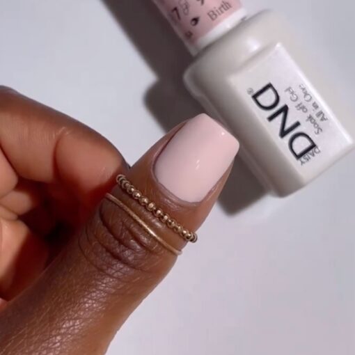 DND Nail Lacquer - 987 Birthday Suit