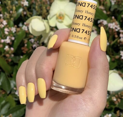 DND Nail Lacquer - 745 Yellow Colors - Honey