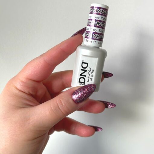 DND Nail Lacquer - 923 Day Party